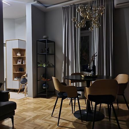 Secret Garden Apartment Zagreb Buitenkant foto