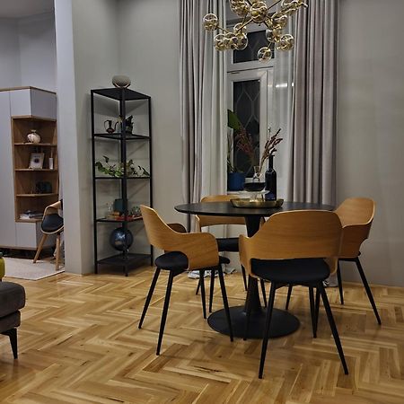 Secret Garden Apartment Zagreb Buitenkant foto