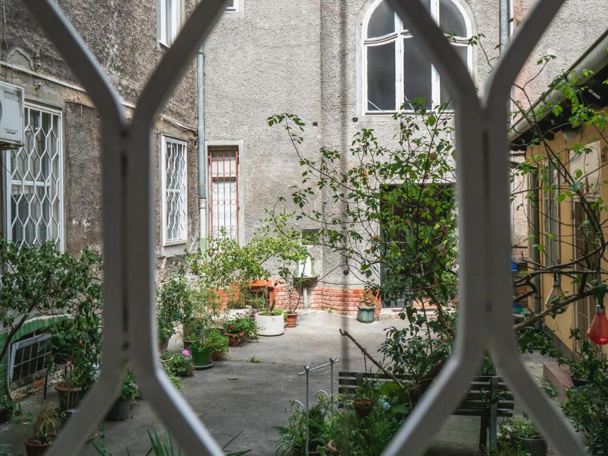 Secret Garden Apartment Zagreb Buitenkant foto